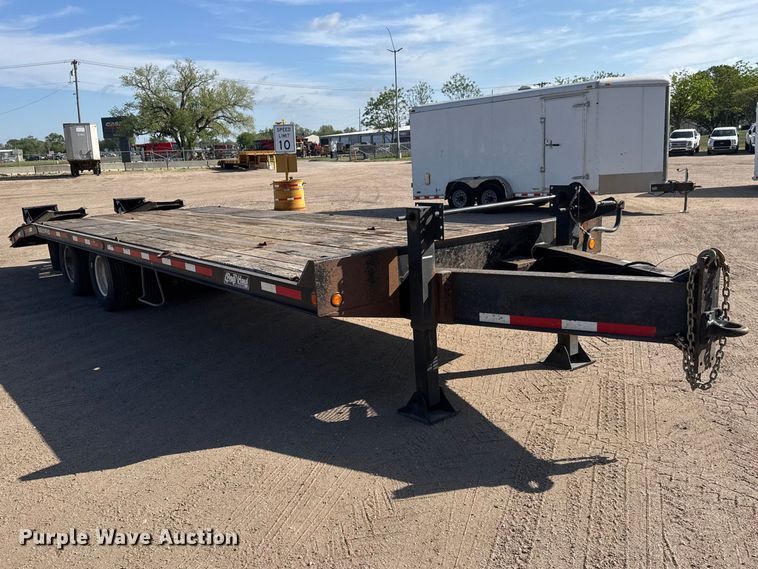 image for item ET1968 2005 Redi Haul equipment trailer