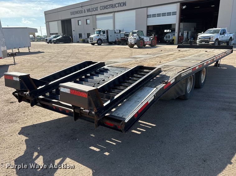 image for item ET1968 2005 Redi Haul equipment trailer