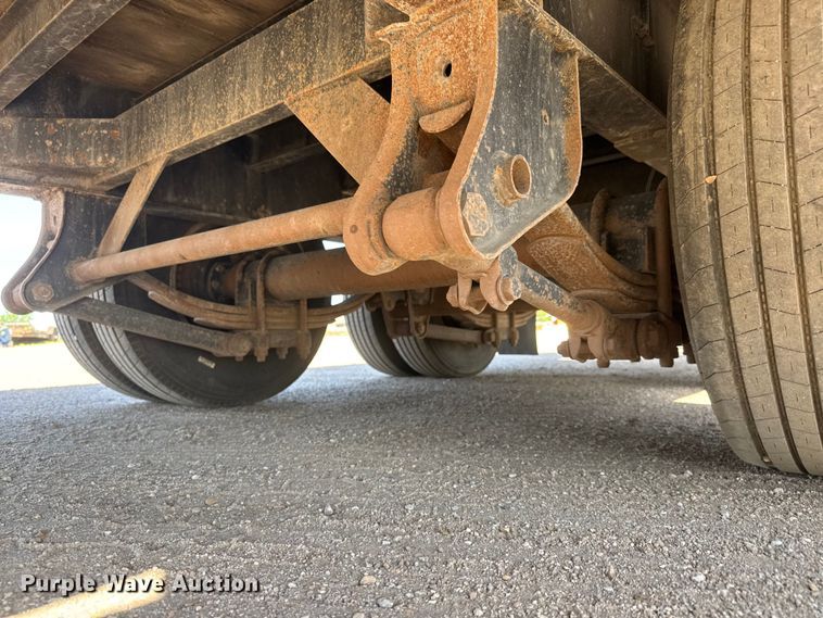 image for item ET1968 2005 Redi Haul equipment trailer