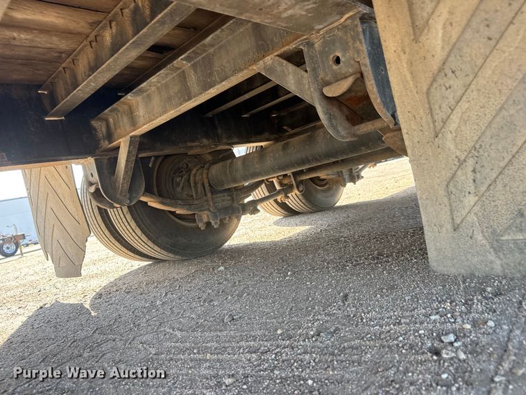 image for item ET1968 2005 Redi Haul equipment trailer