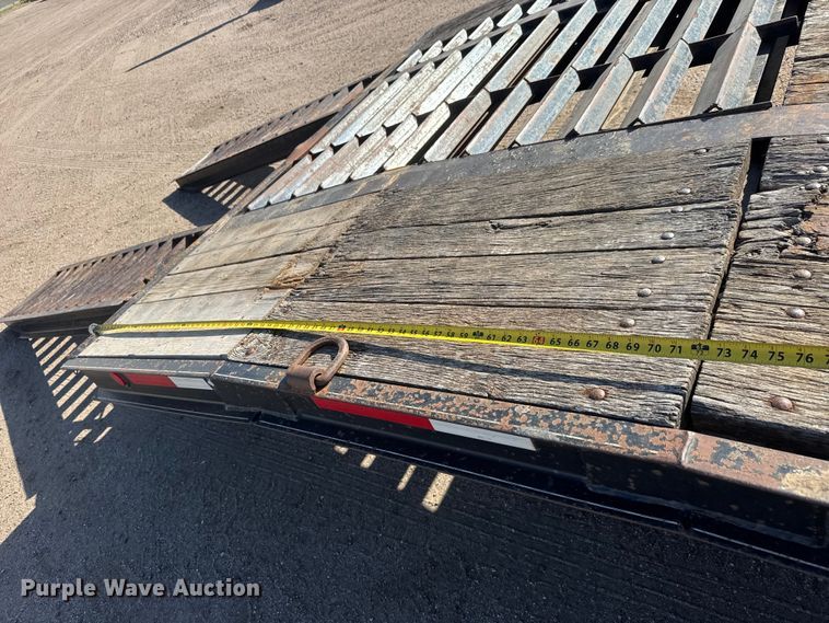 image for item ET1968 2005 Redi Haul equipment trailer