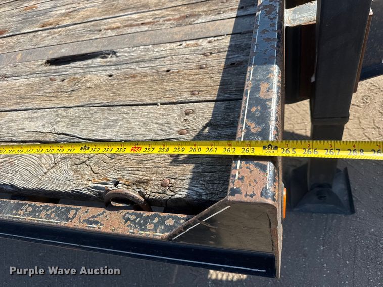 image for item ET1968 2005 Redi Haul equipment trailer