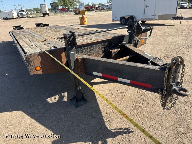 image for item ET1968 2005 Redi Haul equipment trailer