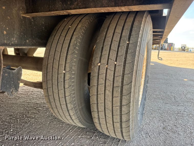 image for item ET1968 2005 Redi Haul equipment trailer