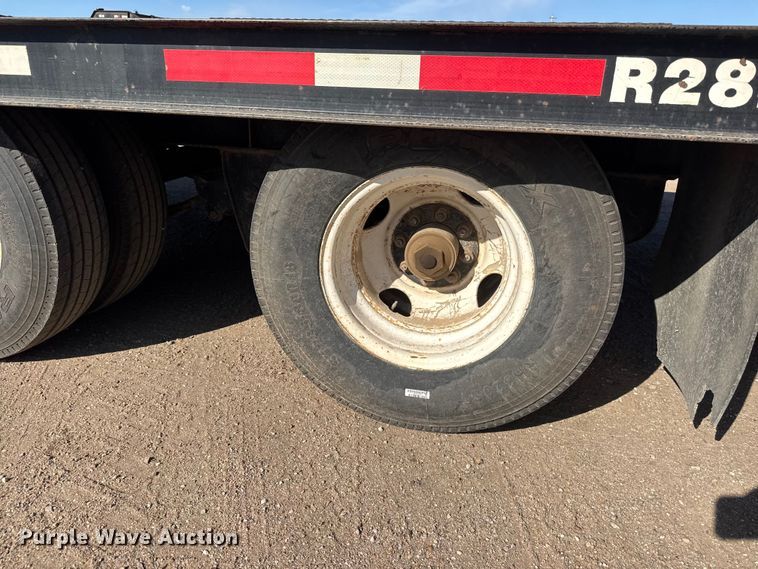 image for item ET1968 2005 Redi Haul equipment trailer
