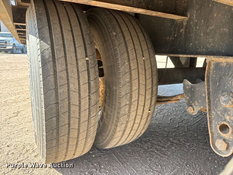 image for item ET1968 2005 Redi Haul equipment trailer