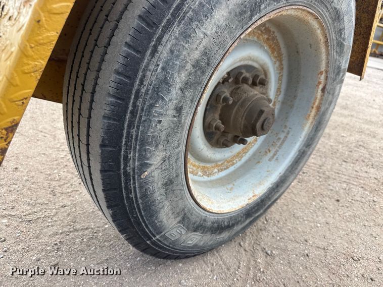 image for item ET1974 2000 Redi Haul RH4110RTE-102T reel trailer