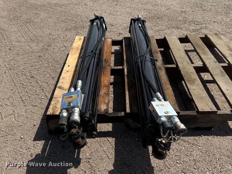 image for item ET1975 (2) Chief TCU2 hydraulic cylinders