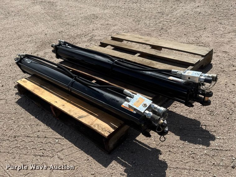 image for item ET1975 (2) Chief TCU2 hydraulic cylinders