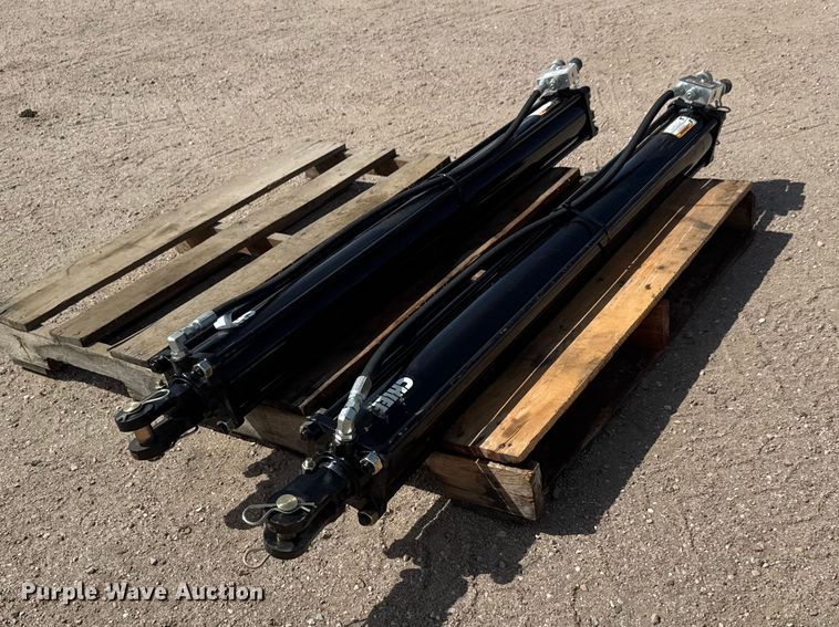 image for item ET1975 (2) Chief TCU2 hydraulic cylinders