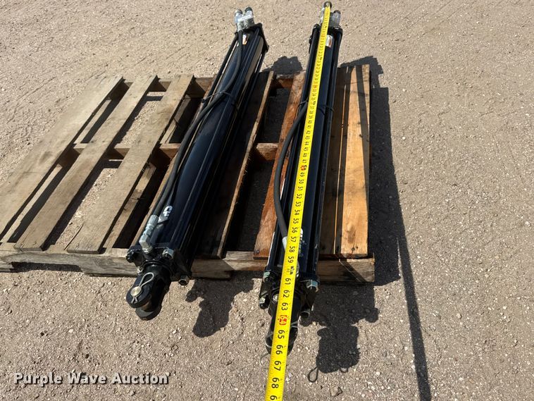 image for item ET1975 (2) Chief TCU2 hydraulic cylinders
