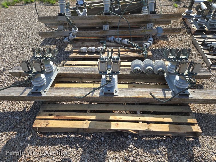 image for item ET5044 Substation expulsion fuses