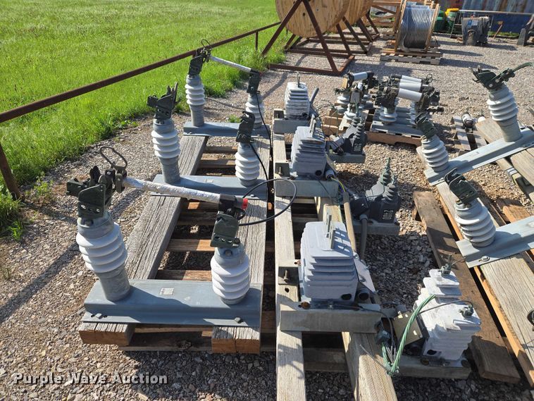 image for item ET5044 Substation expulsion fuses