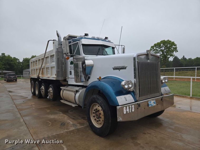 image for item ET5057 2025 Kenworth W9 Series dump truck