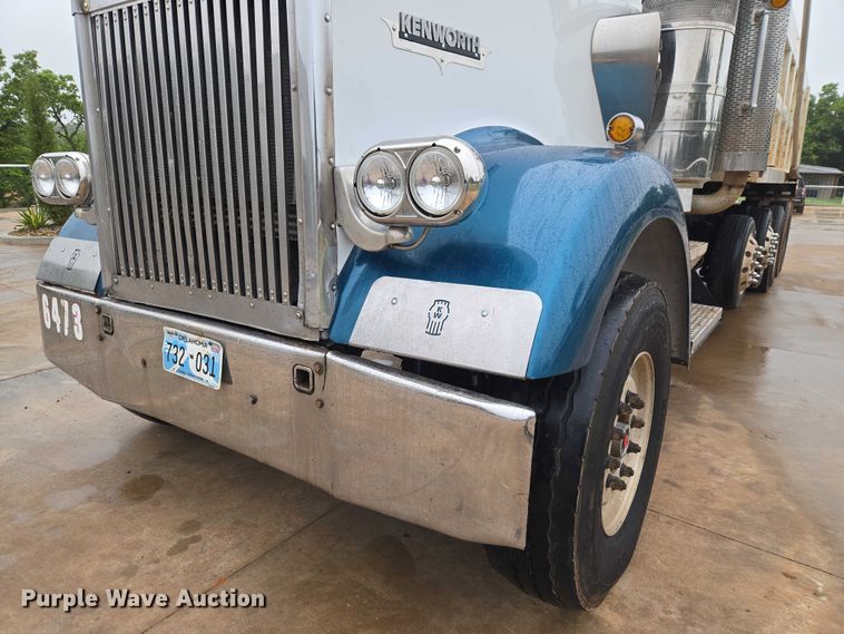 image for item ET5057 2025 Kenworth W9 Series dump truck