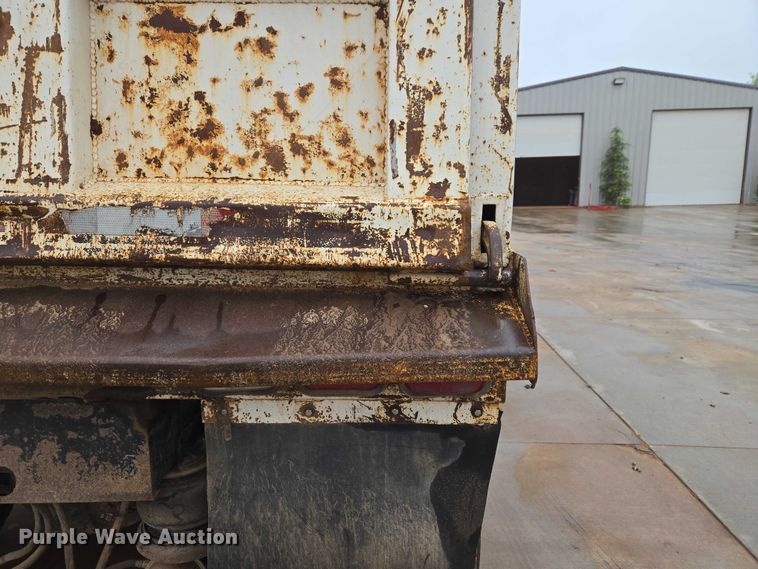 image for item ET5057 2025 Kenworth W9 Series dump truck