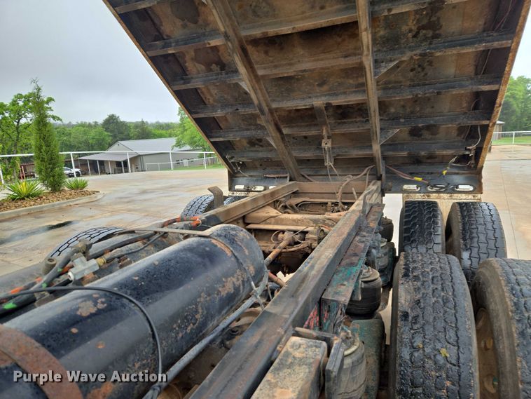 image for item ET5057 2025 Kenworth W9 Series dump truck