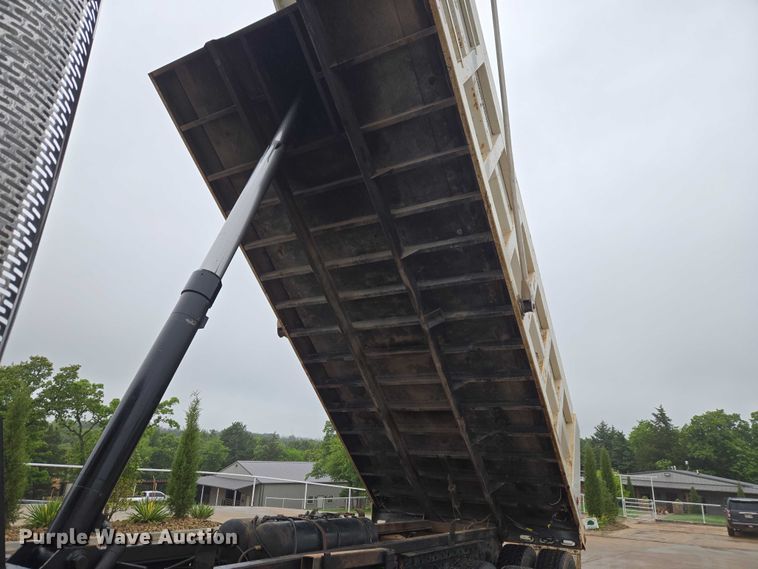 image for item ET5057 2025 Kenworth W9 Series dump truck