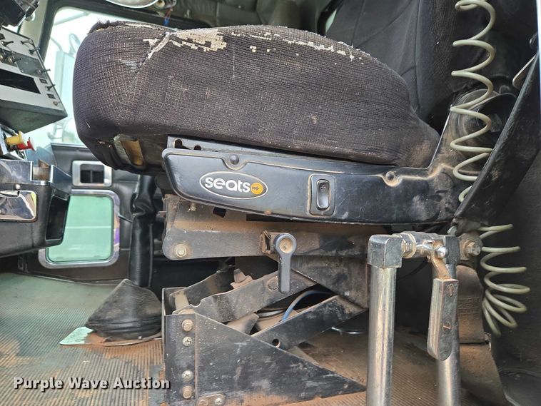 image for item ET5057 2025 Kenworth W9 Series dump truck