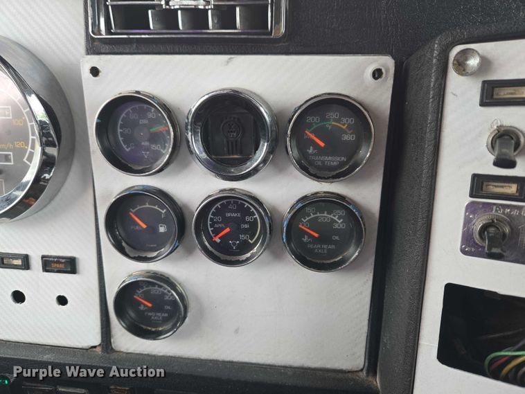 image for item ET5057 2025 Kenworth W9 Series dump truck