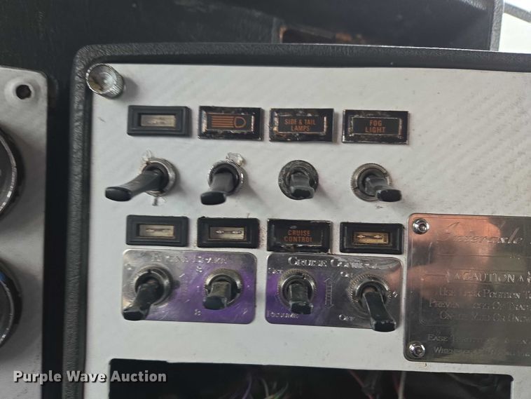 image for item ET5057 2025 Kenworth W9 Series dump truck