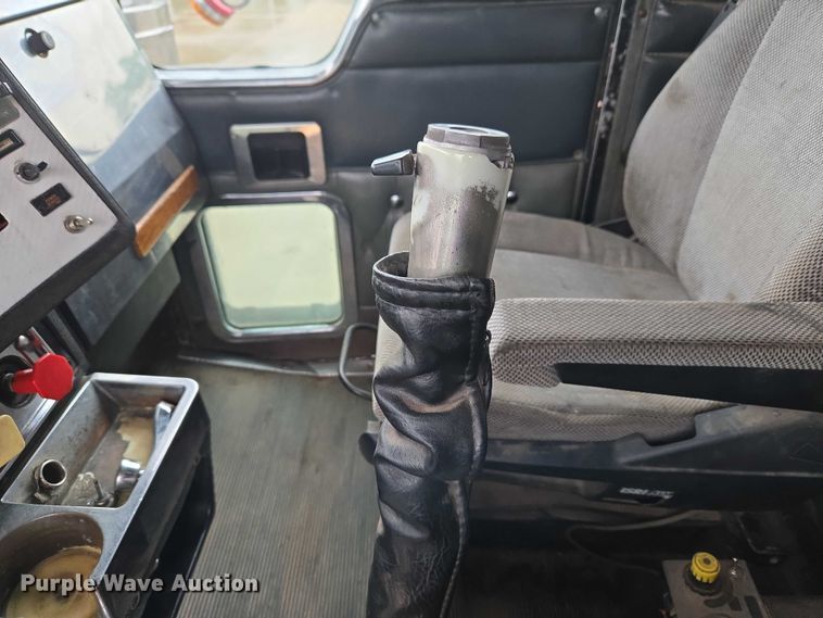 image for item ET5057 2025 Kenworth W9 Series dump truck