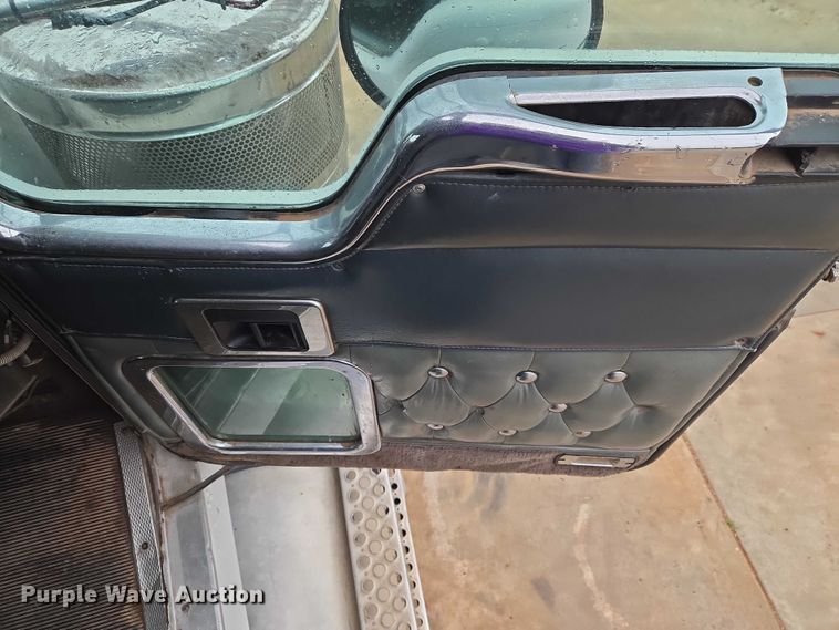 image for item ET5057 2025 Kenworth W9 Series dump truck