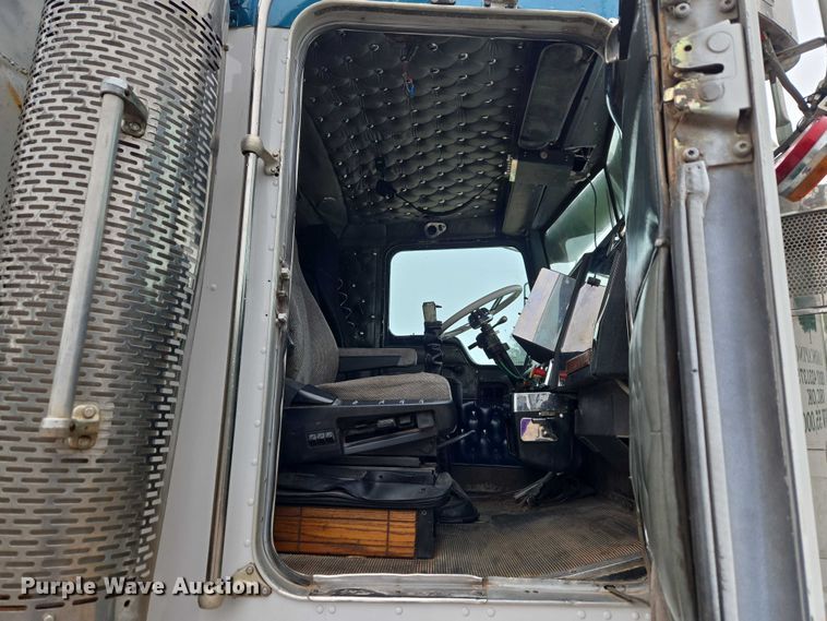 image for item ET5057 2025 Kenworth W9 Series dump truck