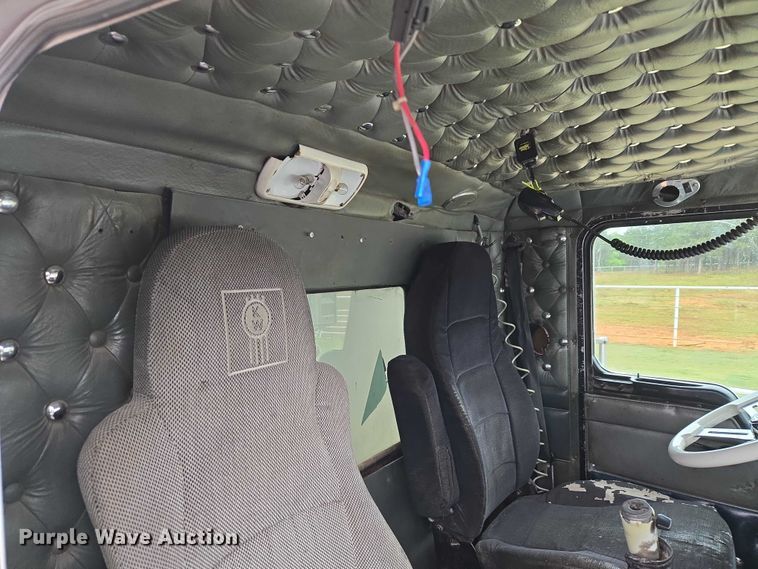 image for item ET5057 2025 Kenworth W9 Series dump truck