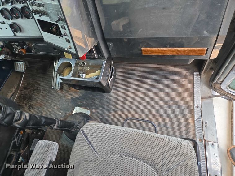 image for item ET5057 2025 Kenworth W9 Series dump truck