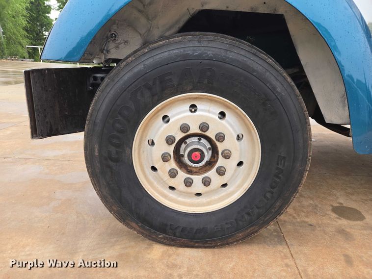 image for item ET5057 2025 Kenworth W9 Series dump truck