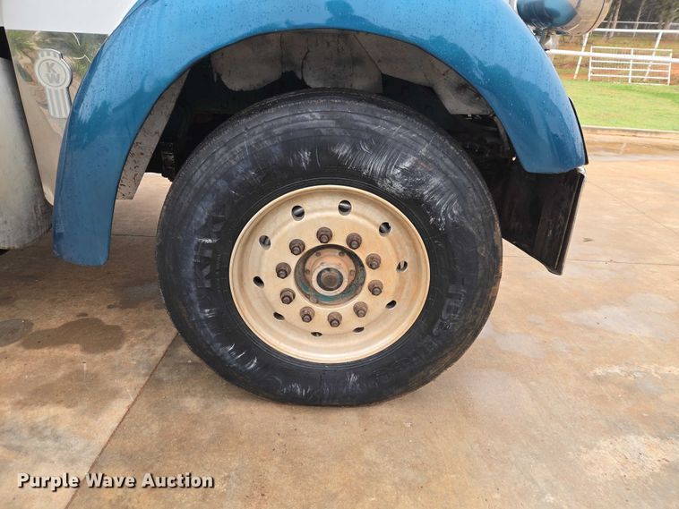 image for item ET5057 2025 Kenworth W9 Series dump truck