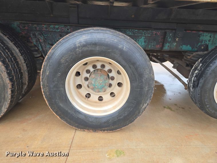 image for item ET5057 2025 Kenworth W9 Series dump truck