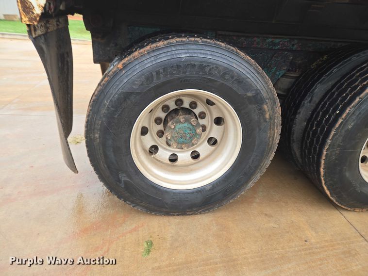 image for item ET5057 2025 Kenworth W9 Series dump truck