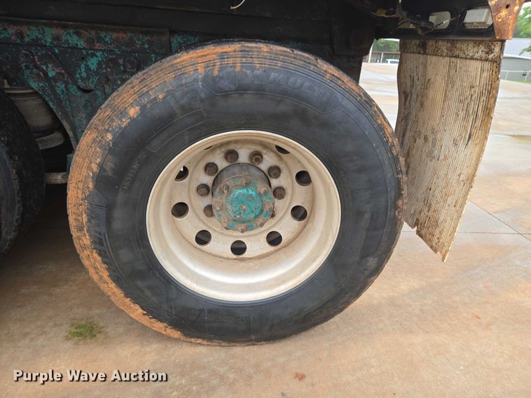 image for item ET5057 2025 Kenworth W9 Series dump truck