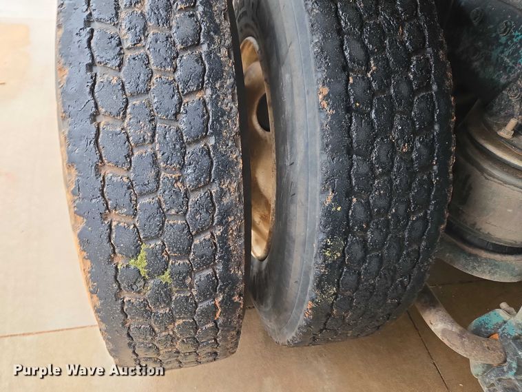 image for item ET5057 2025 Kenworth W9 Series dump truck