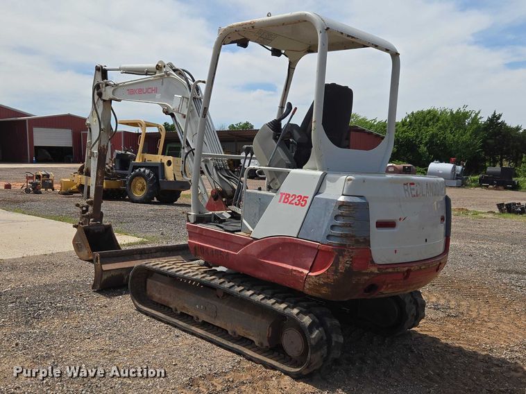 image for item ET5063 2008 Takeuchi TB235 mini excavator