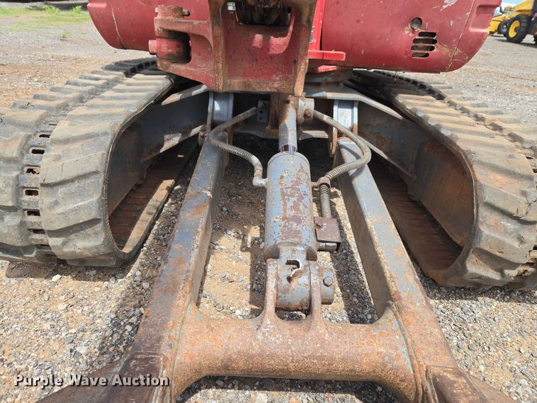 image for item ET5063 2008 Takeuchi TB235 mini excavator
