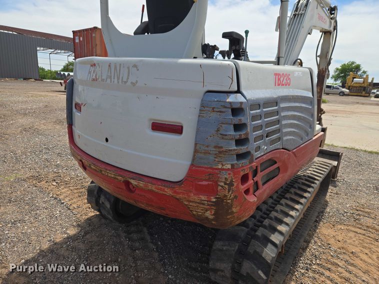 image for item ET5063 2008 Takeuchi TB235 mini excavator