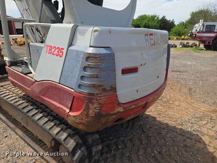 image for item ET5063 2008 Takeuchi TB235 mini excavator