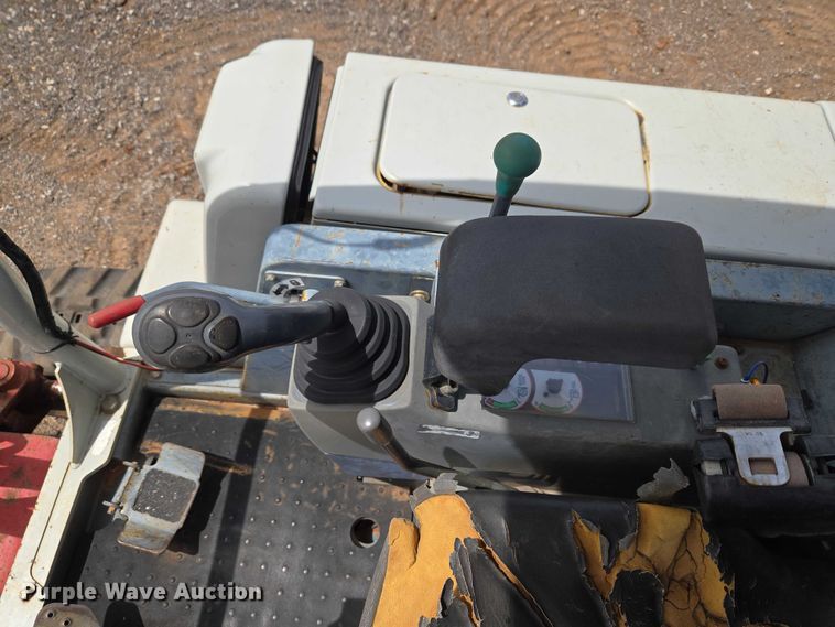 image for item ET5063 2008 Takeuchi TB235 mini excavator