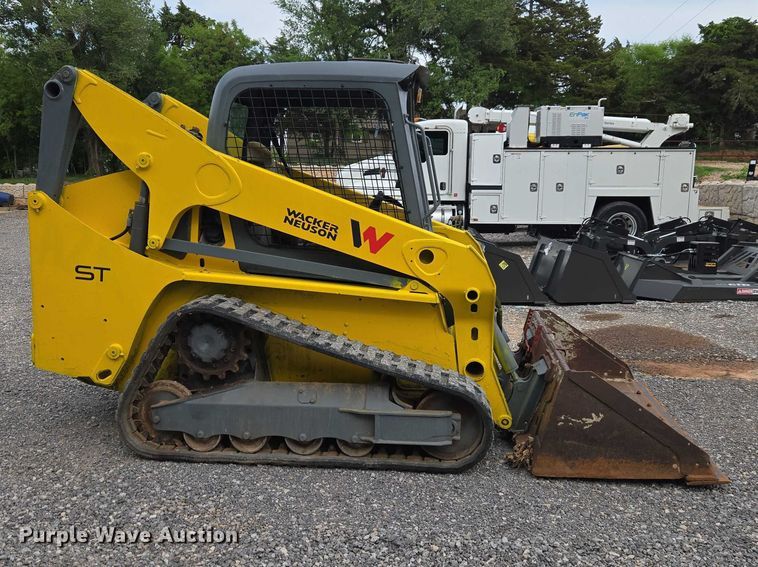 image for item ET5074 2023 Wacker Neuson ST31 tracked skid steer loader
