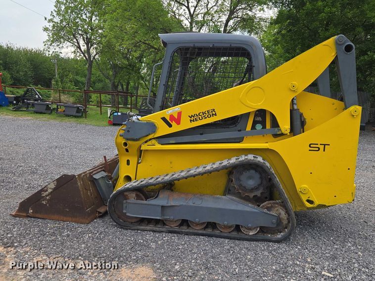 image for item ET5074 2023 Wacker Neuson ST31 tracked skid steer loader