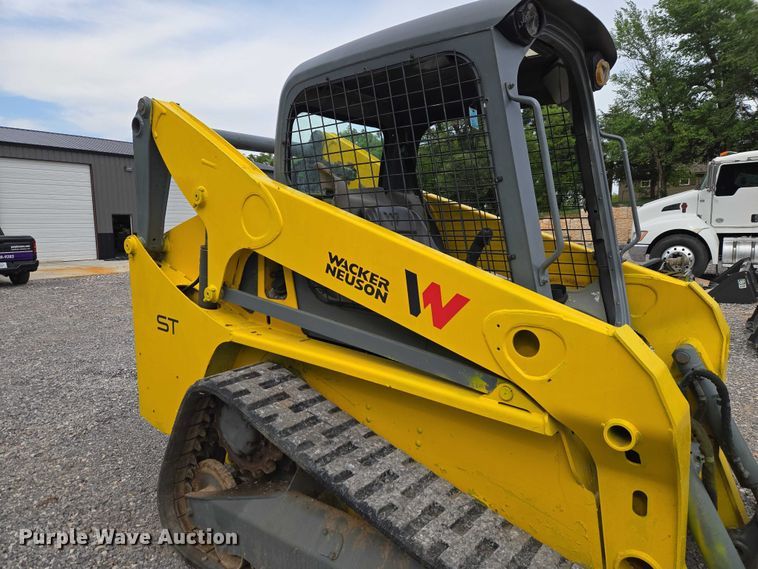 image for item ET5074 2023 Wacker Neuson ST31 tracked skid steer loader