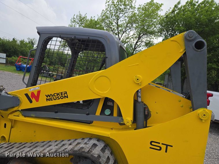 image for item ET5074 2023 Wacker Neuson ST31 tracked skid steer loader
