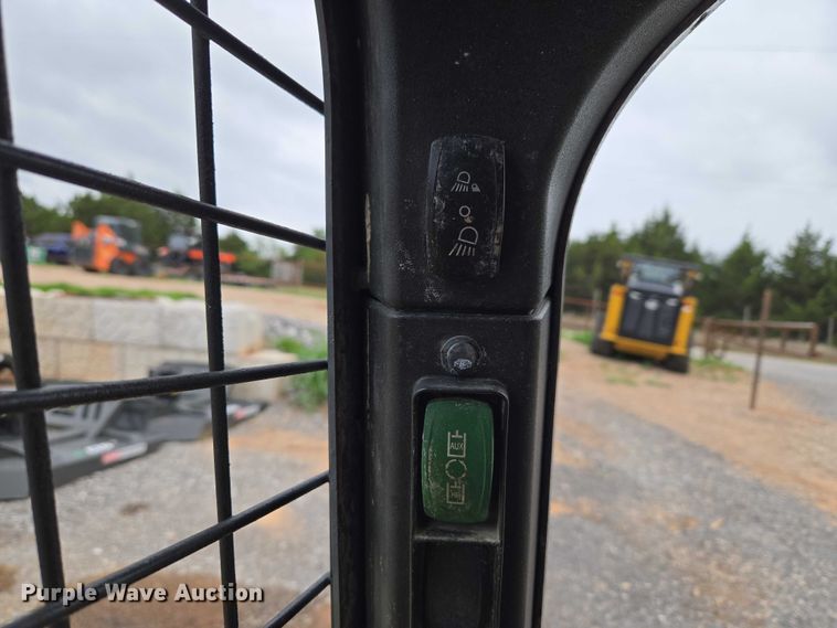 image for item ET5074 2023 Wacker Neuson ST31 tracked skid steer loader