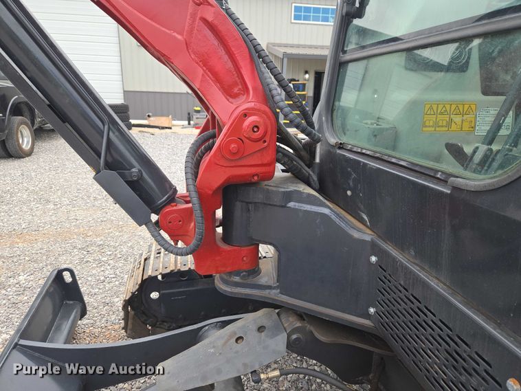 image for item ET5075 2017 Yanmar VIO55 mini excavator