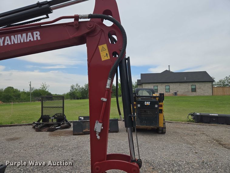 image for item ET5075 2017 Yanmar VIO55 mini excavator