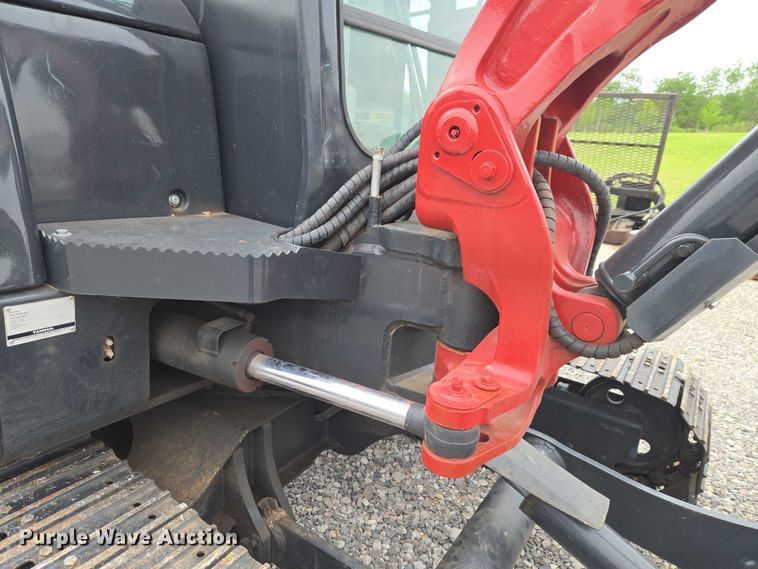 image for item ET5075 2017 Yanmar VIO55 mini excavator