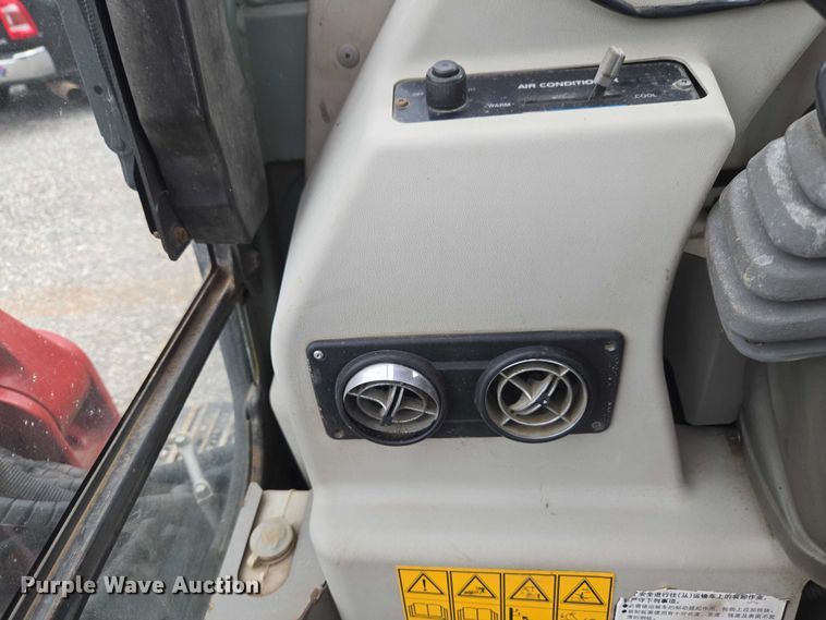 image for item ET5075 2017 Yanmar VIO55 mini excavator